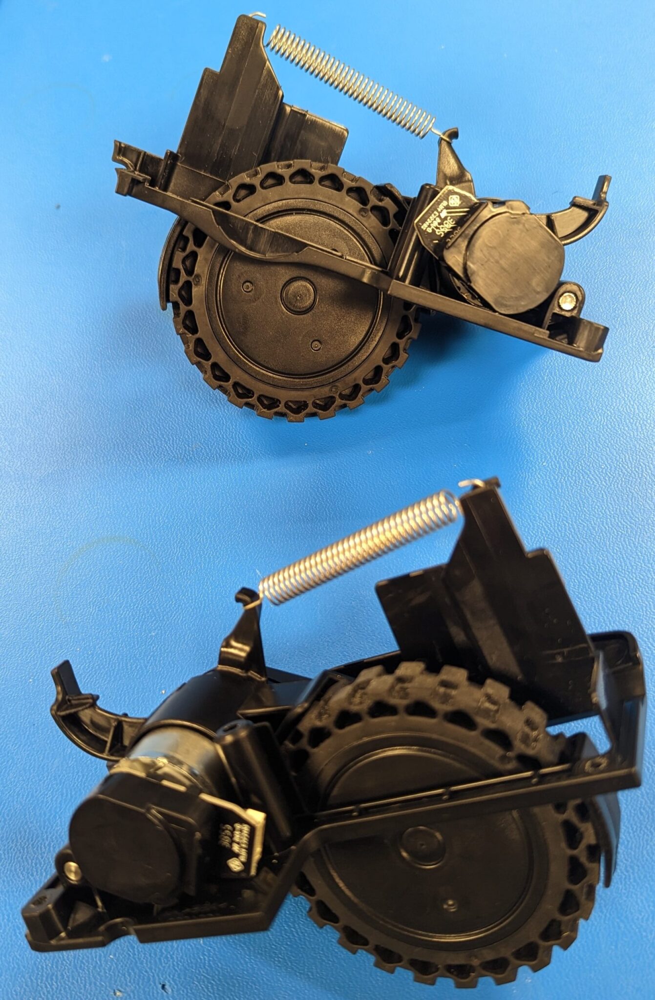 Ruota Destra Di Ricambio Per Shark AI Ultra Robot - Compatibile RV2410WD, RV2600WA E Altri